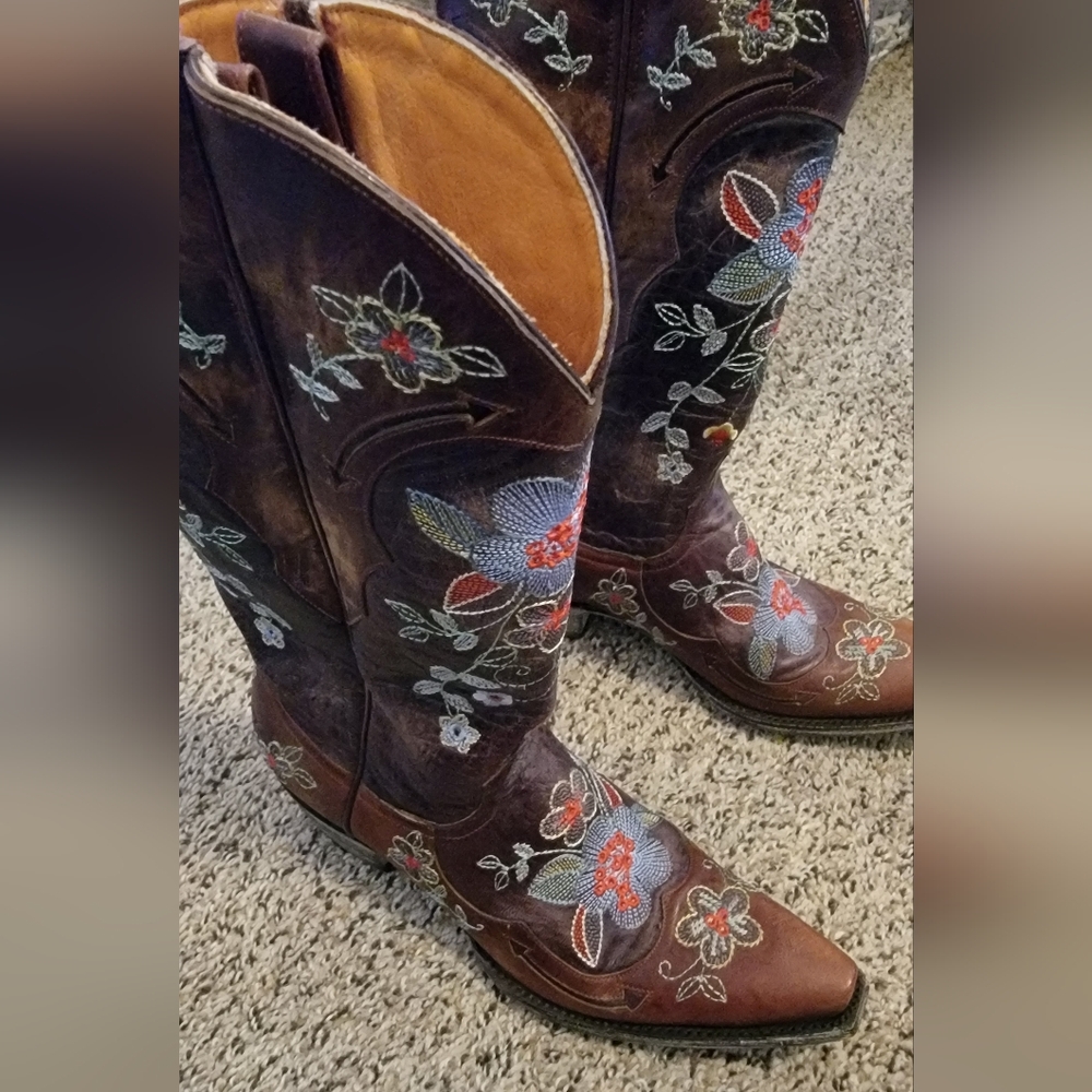Old Gringo Floral Embroidered Brown Heeled Boots